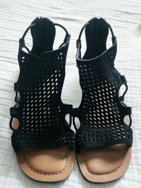 Lucky Brand Black Laser-Cut Open-Toe Sandals